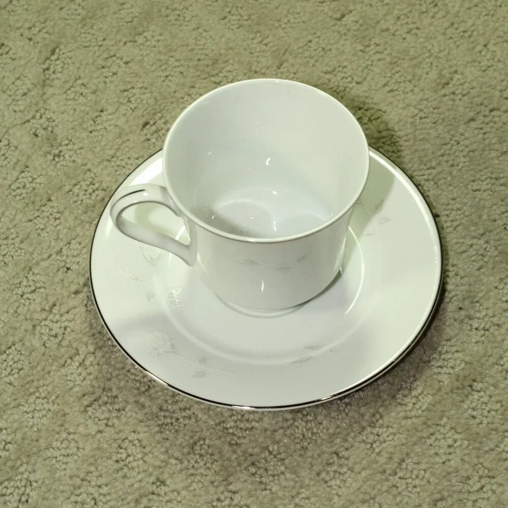 Vintage Celebrity Fine China Bridal Rose Tea Coffee Footed Cup & Saucer Set